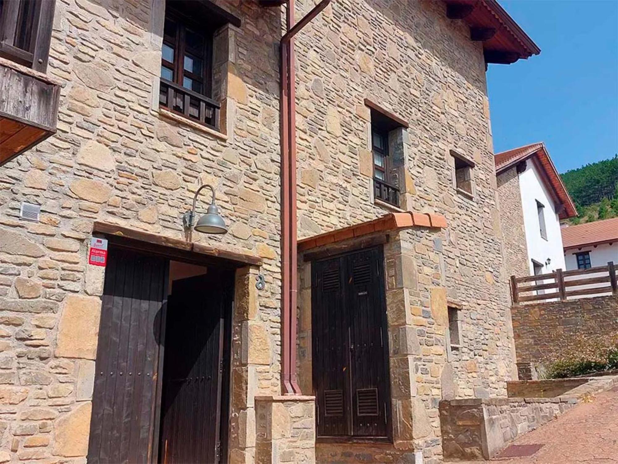 Apartamentos Jaca Badaguas 3000 Екстер'єр фото