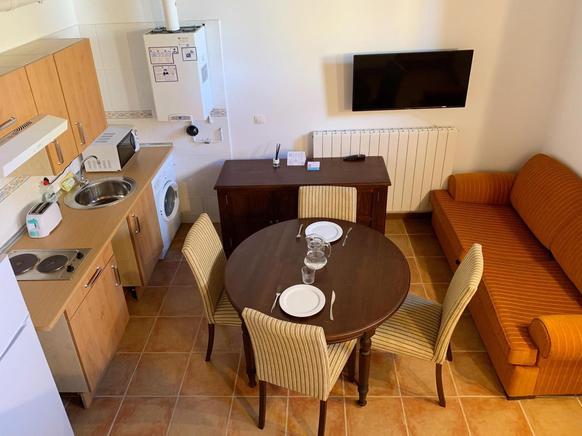 Apartamentos Jaca Badaguas 3000 Екстер'єр фото