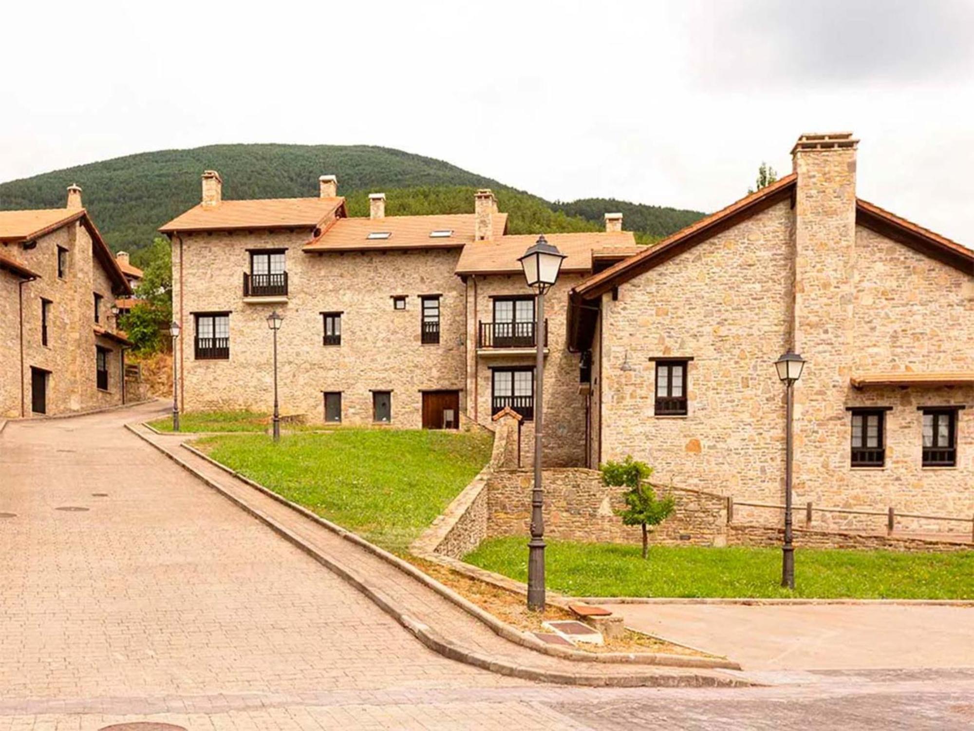 Apartamentos Jaca Badaguas 3000 Екстер'єр фото