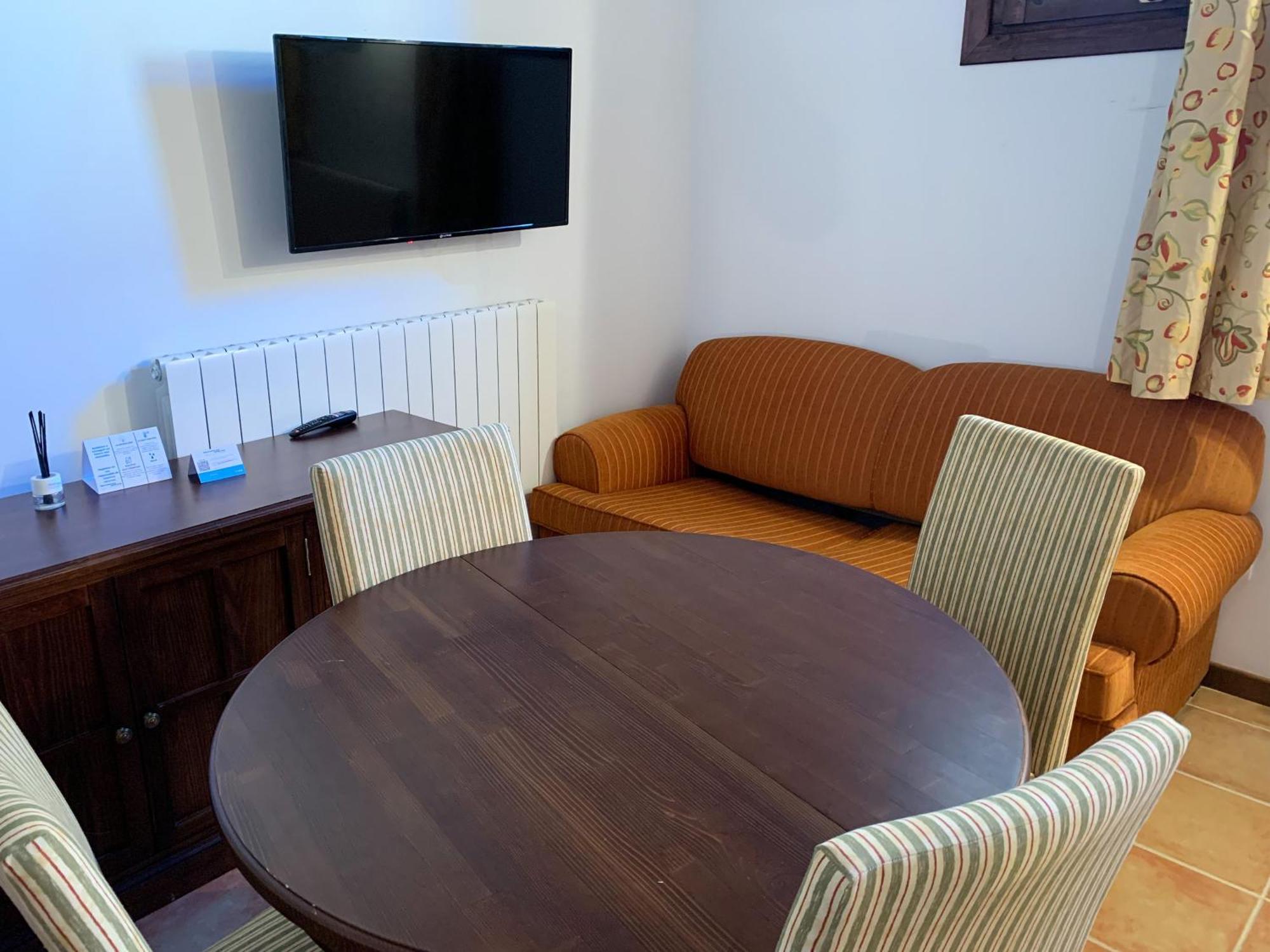 Apartamentos Jaca Badaguas 3000 Екстер'єр фото